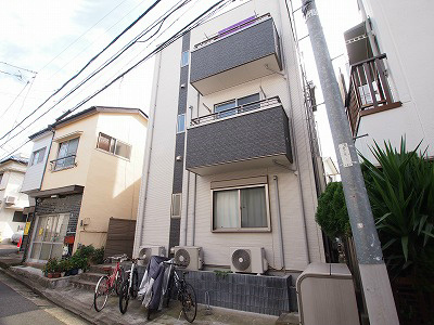 コム　シェ　ソア（ＣＯＭＭＥ　ＣＨＥＺ　ＳＯＩ） 102号室 外観