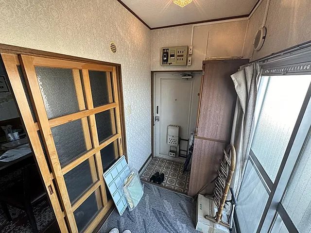 渡辺マンション 玄関