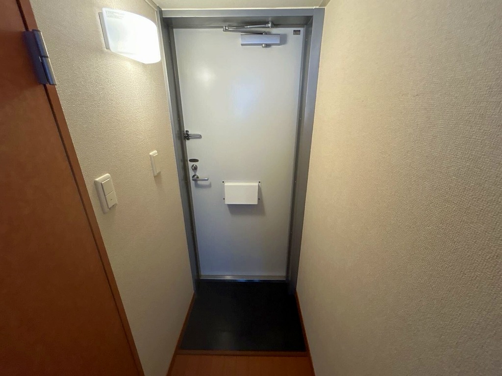 レオパレススペーシア　東池袋 玄関