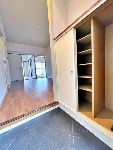 関東小滝橋第3マンション 玄関