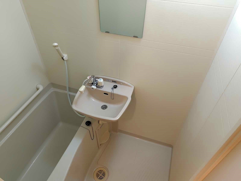 レオパレス小日向 風呂画像