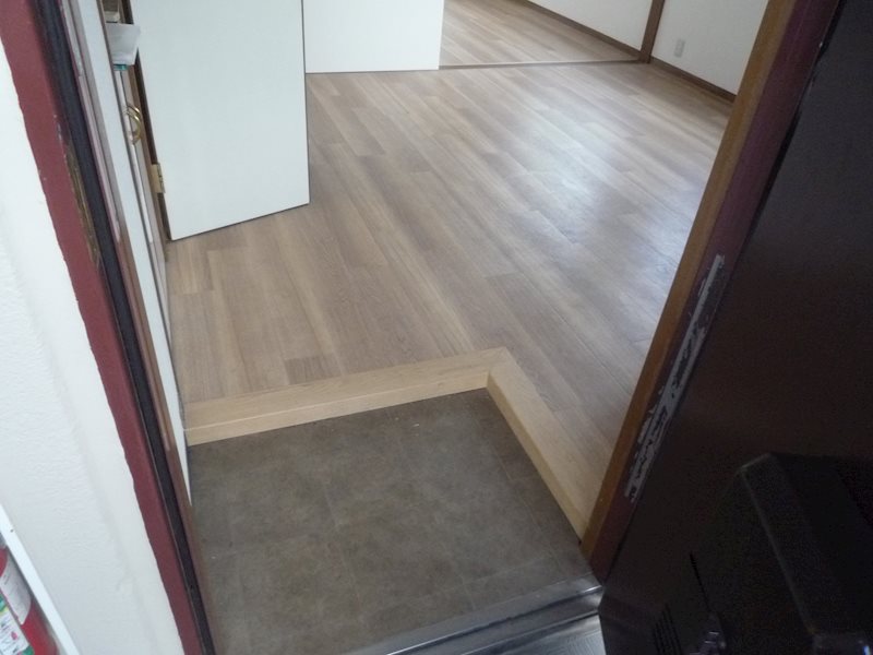 The globe 下北沢 玄関