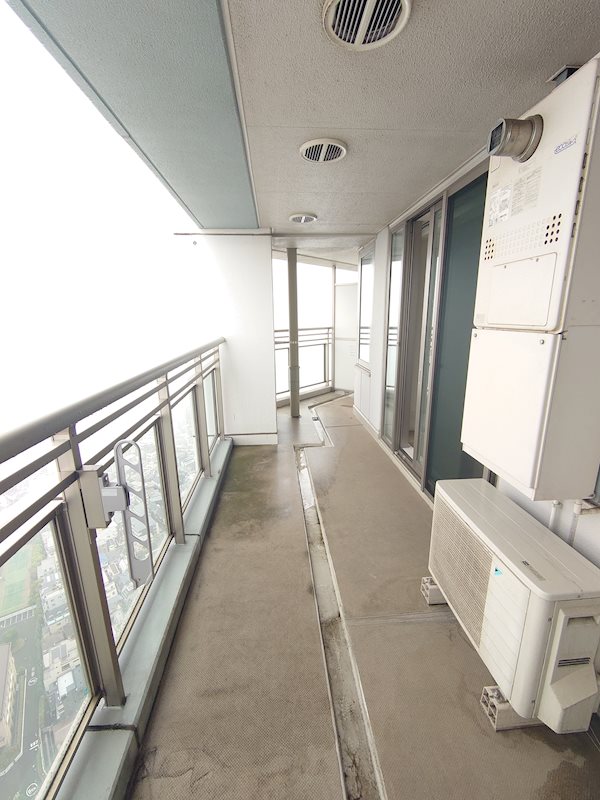 富久クロスコンフォートタワー ベランダ