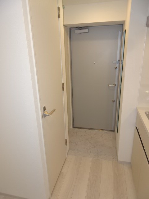 ZOOM中野坂上 玄関