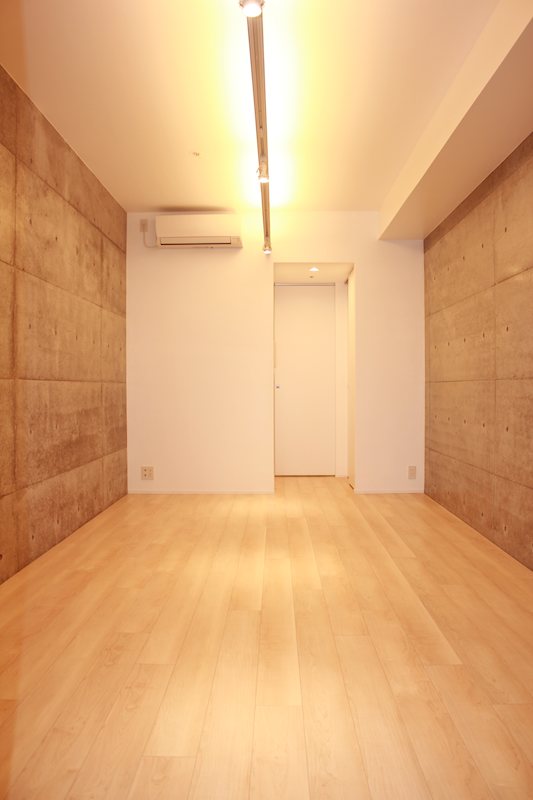 ZOOM都庁前 リビング