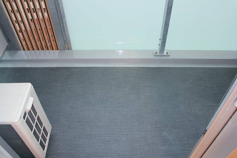 ZOOM都庁前 ベランダ