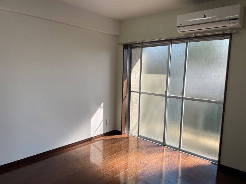 渓谷マンション ベッドルーム