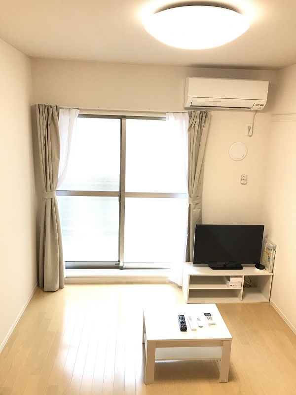 クレイノル　ソレイユ新高円寺 リビング