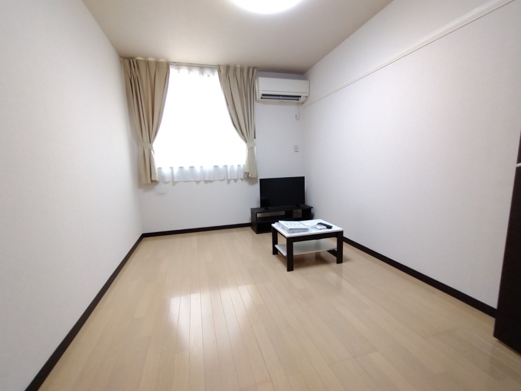 レオネクストオーロラハイツ中野 リビング