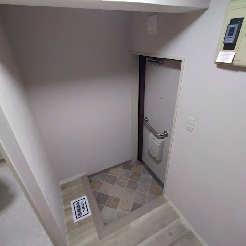 コープ野村清水町2-5  玄関