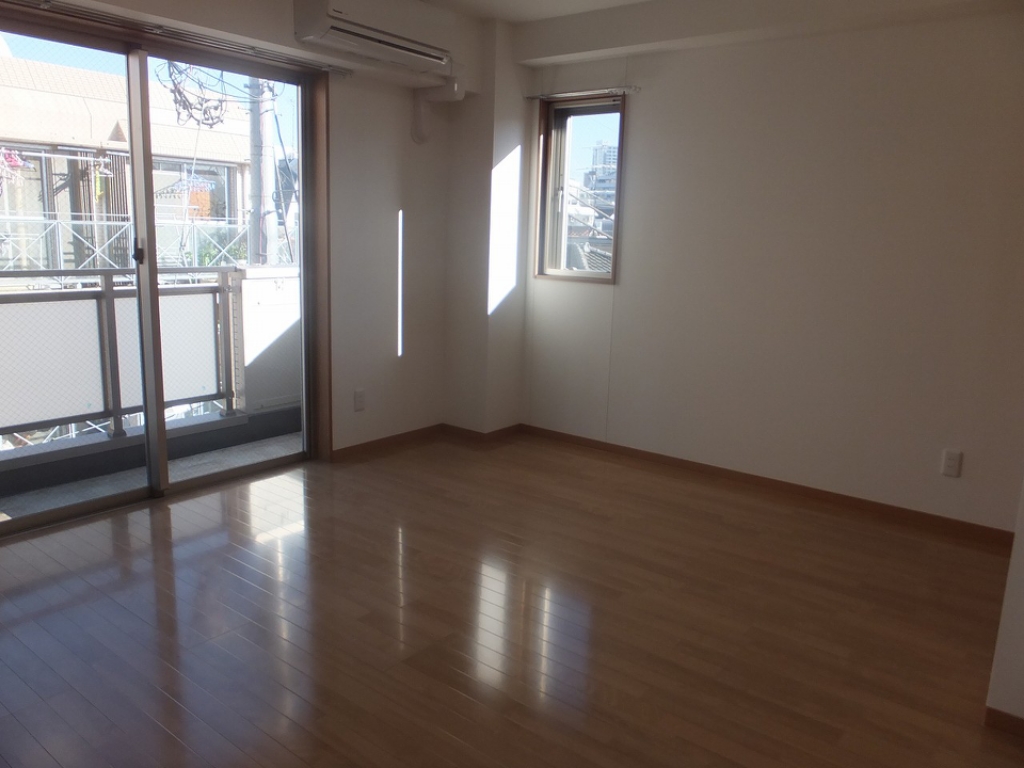 レオパレスＫ・Ｒｏｙａｌ リビング