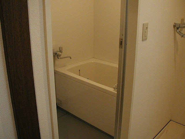 ウィステリアステージ１  風呂画像