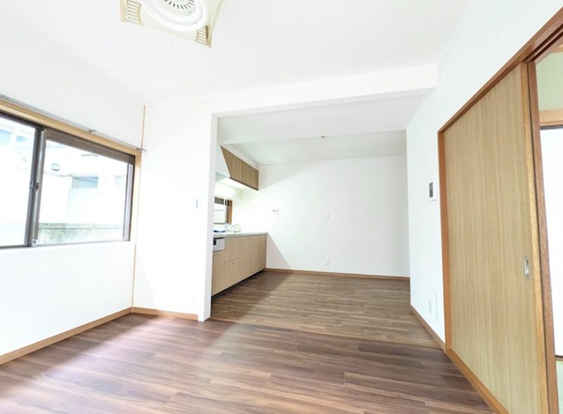 メゾネット堀中 リビング