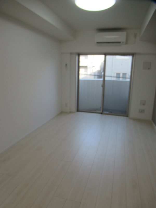 ＡＲＴＥＳＳＩＭＯ ＲＡＴＥＳ ベッドルーム