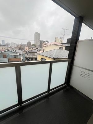 ＡＲＴＥＳＳＩＭＯ ＧＩＮＯ ベランダ