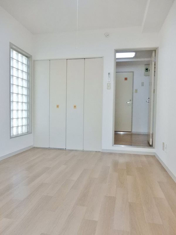 アムール戸山 リビング