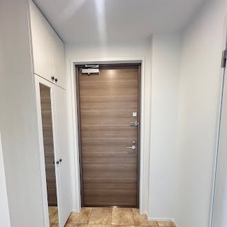 リヴェールK 玄関