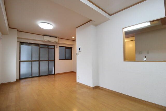 メゾン・ド・ぎおん リビング