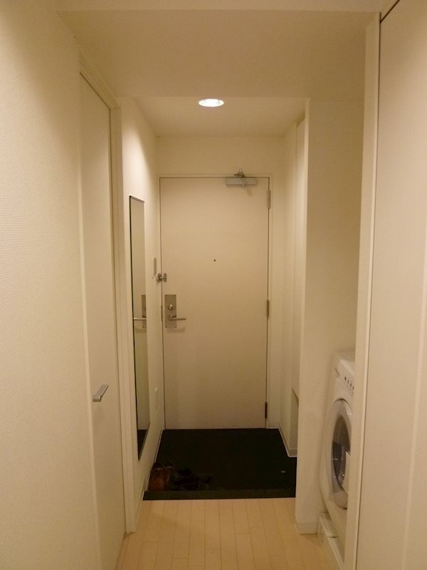 レグノセレーノ 玄関