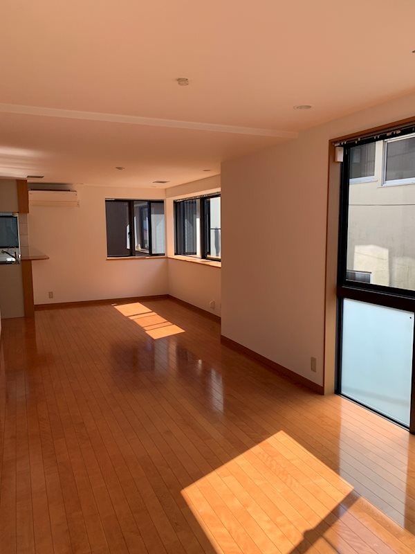 世田谷区上馬4丁目戸建て リビング