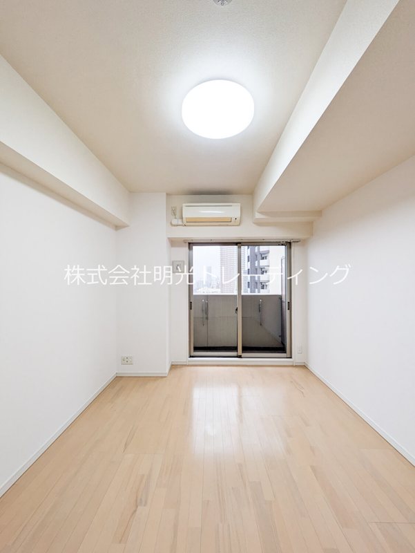 ﾌﾟﾚｻﾝｽ新宿御苑前ｱﾙﾃｨﾒｯﾄ リビング