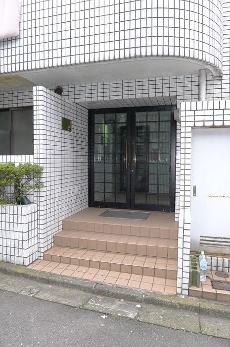 サンピア池尻 玄関