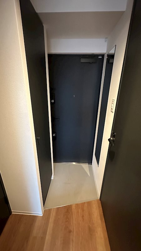 ZOOM新宿御苑前 玄関