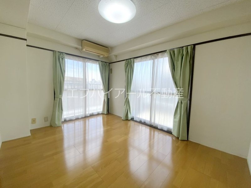 コーポ橘 リビング