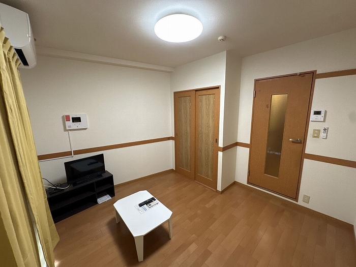 レオパレスＩＫＥＢＵＫＵＲＯ リビング