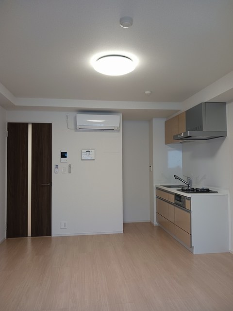 メゾン　アイティー　キング リビング