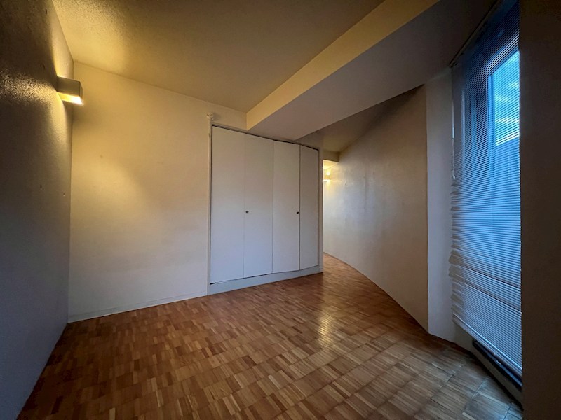 オリンピア ベッドルーム