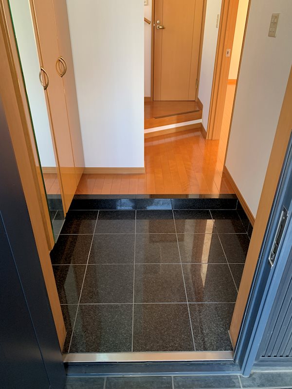 世田谷区上馬4丁目戸建て 玄関