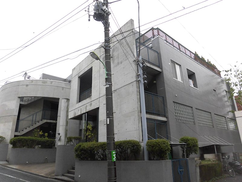 フラッツ下馬A 302号室 外観