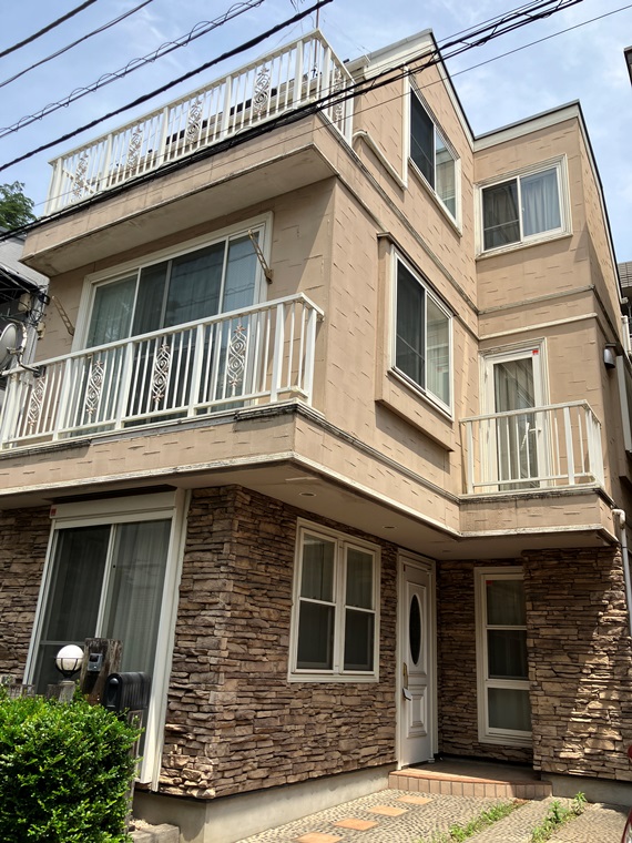 成城戸建 外観