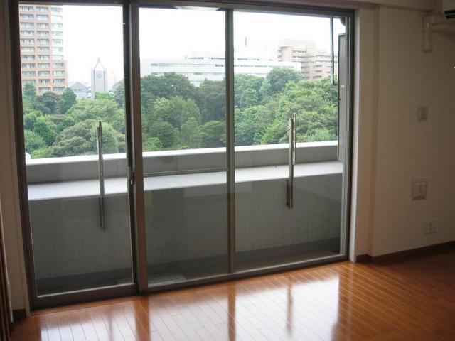 日神デュオステージ早稲田 リビング