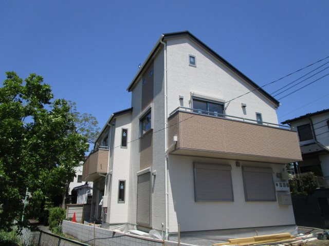 サンライズ烏山 201号室 外観