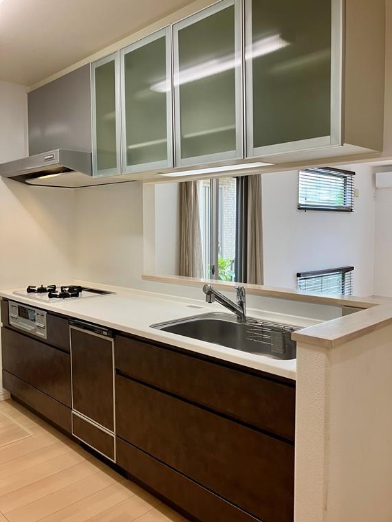 岡本戸建 リビング