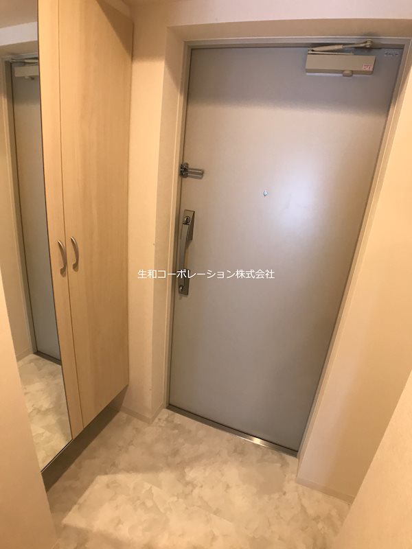 ヒューゲル本郷 玄関
