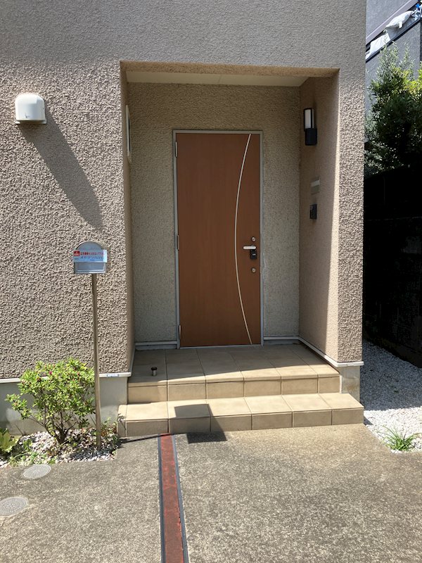 ラフィーネ深沢 玄関