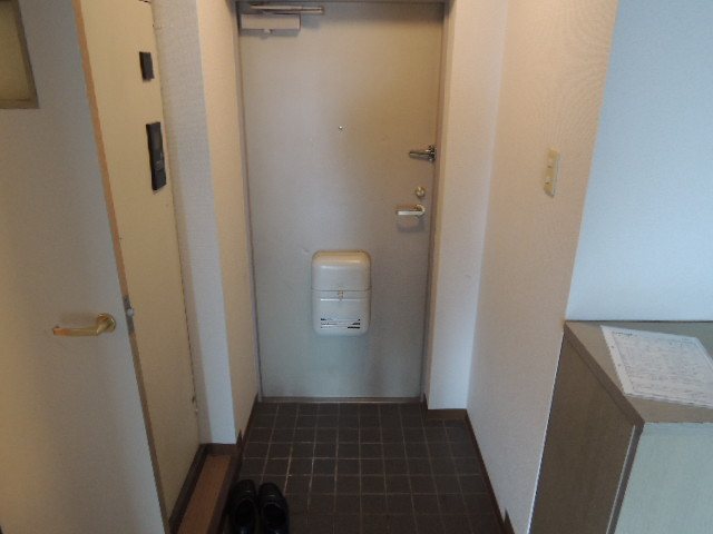 シャンテ三宿 玄関