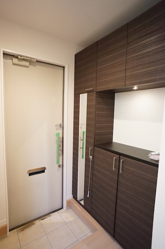 メゾン茶屋坂 玄関