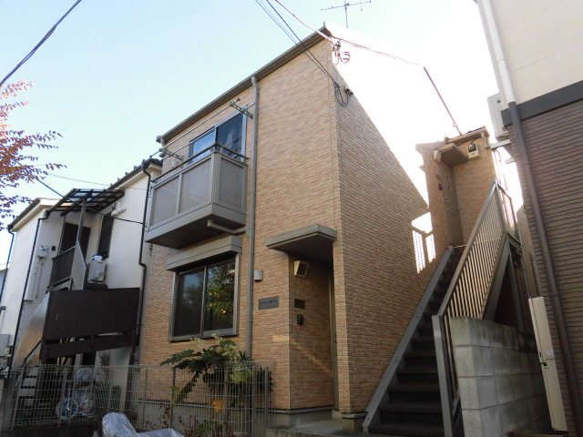 シャンテ三軒茶屋 201号室 外観