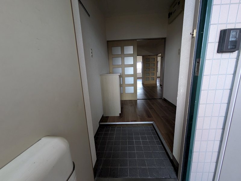 シャンテ三宿 玄関
