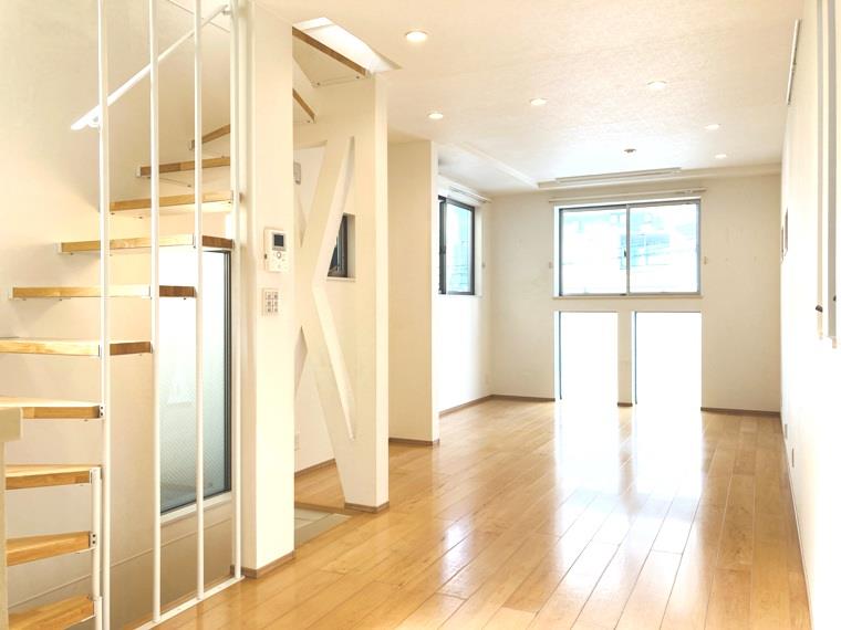 天神町戸建 玄関