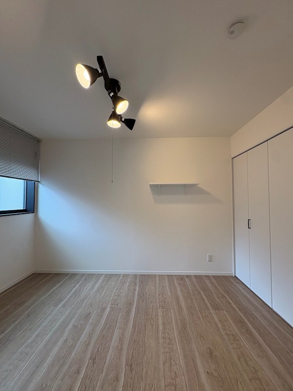 渋谷区本町一丁目戸建て ベッドルーム