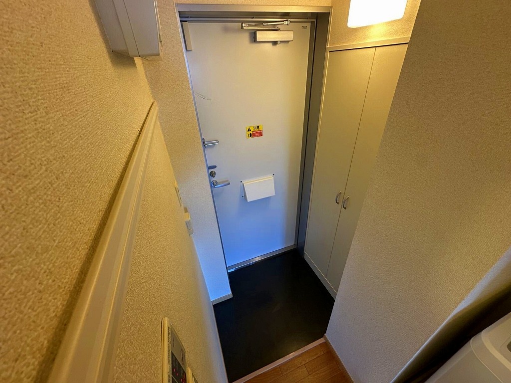 レオパレスサンフラワーＡ 玄関
