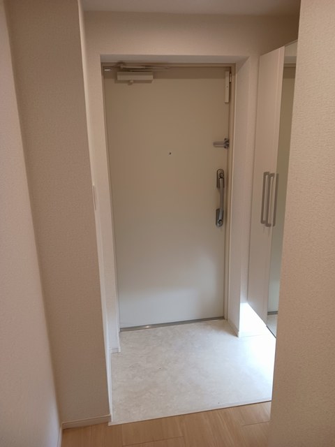 メゾン　アイティー　キング 玄関