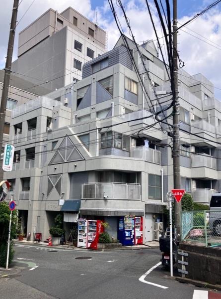 ＮＡＫＡＭＥＧＵＲＯ　ＡＲＫＩＩ 203号室 外観