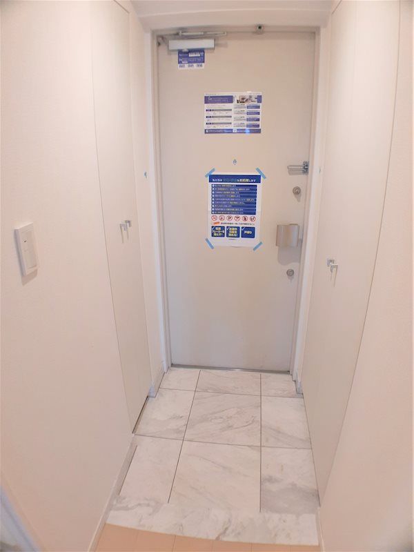 レジディア市ヶ谷Ⅱ 玄関