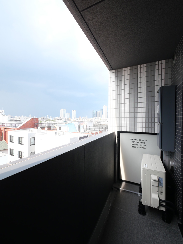 PREMIUM CUBE 中野新橋 DEUX ベランダ